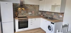 Central Puerto de la Cruz Getaway - Walk to Everything