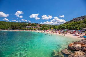 Seaside Villa by JR City Apartments