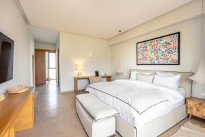 Villa Aila Elegant 6 Bedrooms Spa, Cinema Pool