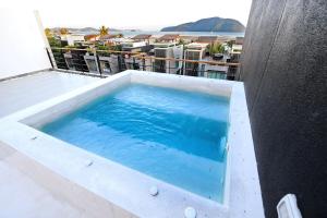 Luxury Villa with Panoramic Seaview, Private Pool