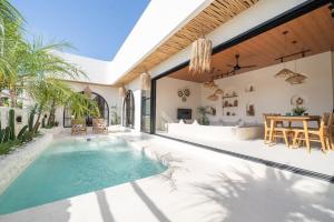 New Bright Mediterranean Escape Near Canggu - 2br