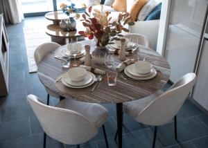 Free housekeeping visits during your stay - StayShort - Meydan One sleeps 4 close to Meydan Racecourse