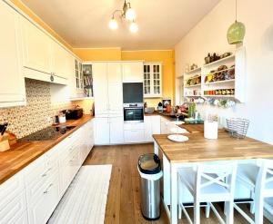 Wonderful 8 Bedroom Home near Vilnius