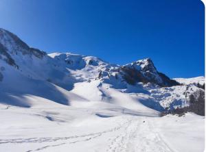 Mailh- Massibé 1 chambre 5 pers draps serviettes inclus parking près du ski tout confort