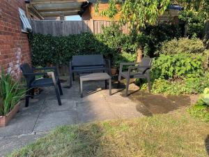 Comfy Holiday Home & Beach Hut