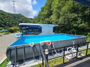 Galaxy X Hotel Type Caravan Glamping & Pension
