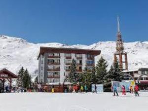 2 pièces, 42m², centre Croisette, au pied des pistes, balcon exposé Ouest, idéal famille - FR-1-574-29