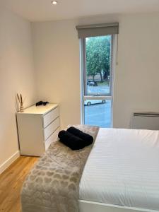 Spacious MCR Apartment - Gym - Terrace - Games Room - Free Secured Parking