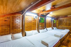 Mộc Luxury Homestay & Cafe