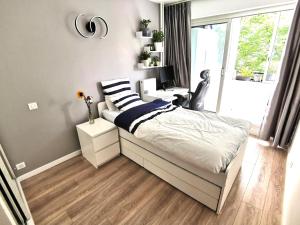 Beautiful renovated and modern apartment, 3 bedrooms with elevator