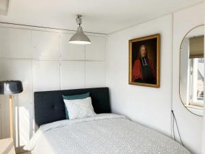 Unique Penthouse Knight Philippe II von Habsburg