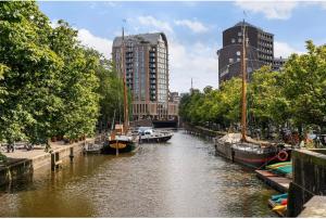 Cute cottage house in the city centre with terrace