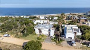 Best Vila in Manantiales - El Chorro with maid