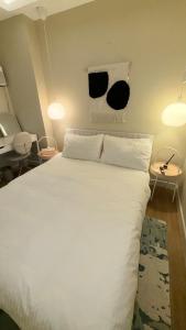 Best Value-Beautiful 1BR in the Heart of Makati w WiFi, washer-dryer, pool & gym