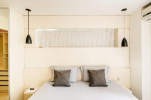 Apê em Copa com Varanda e Churrasqueira