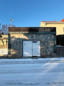 Unique, newly renovated studio