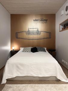 Unique, newly renovated studio