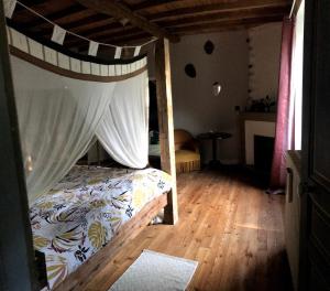 Maison à la campagne entre montagne et mer