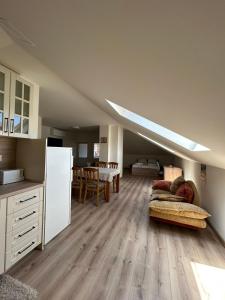 Апартаменти Лоринна