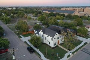 Actually walkable to square & Private Heated Pool