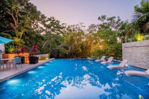 Casa Curacao - Oceanview Condo in Conchas Chinas