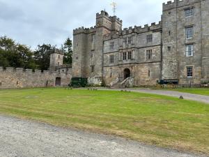 Hetton Law Shepherds Hut, Northumberland