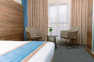 غصن الباسقة