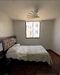 Depa con Balcón frente al muelle y al Papa