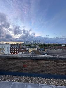 Comfy Spacious Home-Near Canary Wharf & O2-Free Gated Parking