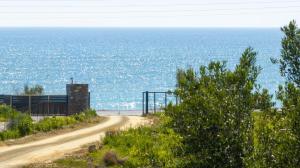 Tsikalario Beach House