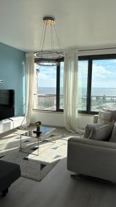 Riverside Luxe 1BR Retreat in Expo