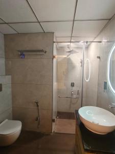 Royal Raven Hotel & Banquet Greater Noida Nearby India Expo Centre & Mart