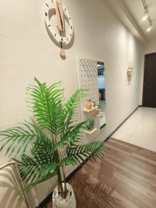 Molek Regency Studio 10 min Austin I 15 min CIQ -4pax PetFriendly, Netflix High Floor Unblock City Pool View, 1Carpark