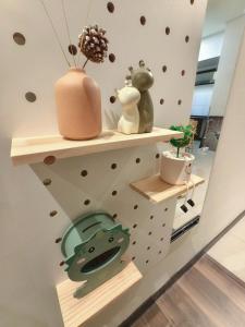 Molek Regency Studio 10 min Austin I 15 min CIQ -4pax PetFriendly, Netflix High Floor Unblock City Pool View, 1Carpark