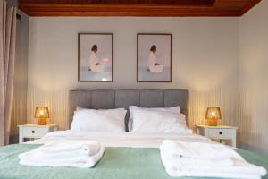 Sky House in Old Town Xanthi 2BR - Meno Homes 9