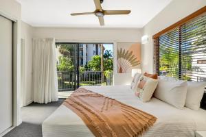 Lagoon Breeze - Beachside Living with Resort Perks