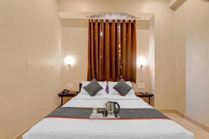 Super Townhouse Amaraa Hotel Near Phoenix Palassio