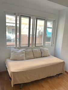 Habitacion privada en piso compartido Plaza de toros Centro Alicante