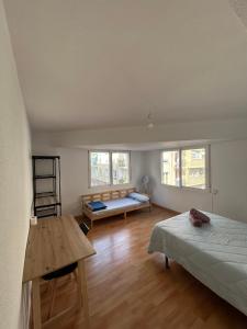 Habitacion privada en piso compartido Plaza de toros Centro Alicante