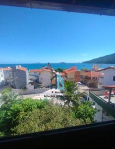 Casa com saída e vista ao mar 006