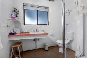 Jetty View - Rosella Cabin