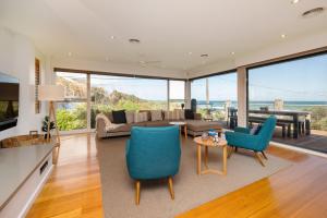 Anchor Beachfront - Pet Friendly on the Beach