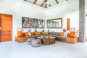 Canggu 400m to Beach Escape 4br Designer villa
