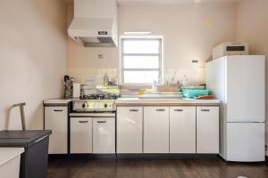 Origami Chalet - Riverside