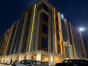 شقة مفروشة أنيقة وفاخرة دخول ذكي