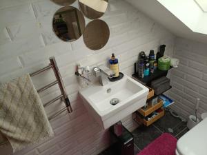 The Snug - A Unique Room Within A Room, Central London