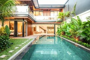 New 4BR Villa 200meters to the beach Canggu