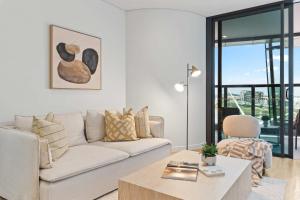 Brisbane City 2BR Apartment River and Fireworks View