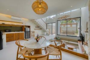 Anjuna Surf & Sunset 1BR Villas in Uluwatu