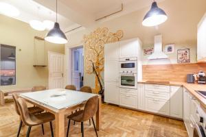 Bourgeois Bohème Apt. 88 m² City Center
